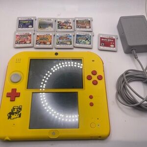 Nintendo 2DS super Mario Maker with Games